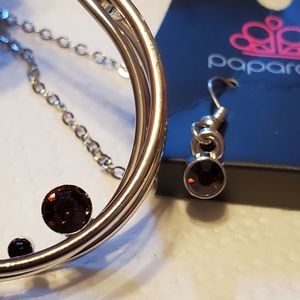 Paparazzi NWT Garnet gemstone silver teardrop long necklace with earrings.